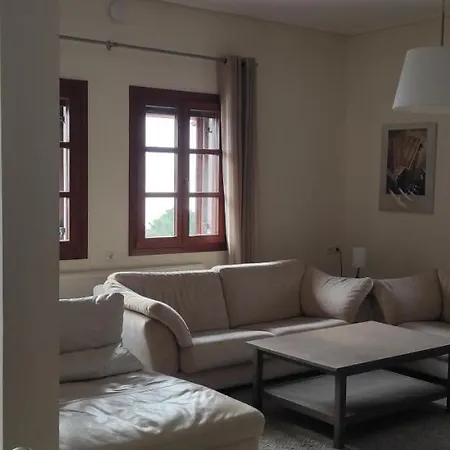 Gorgeous 3 Bedrooms In Pilio Appartamento Kato Gatzea